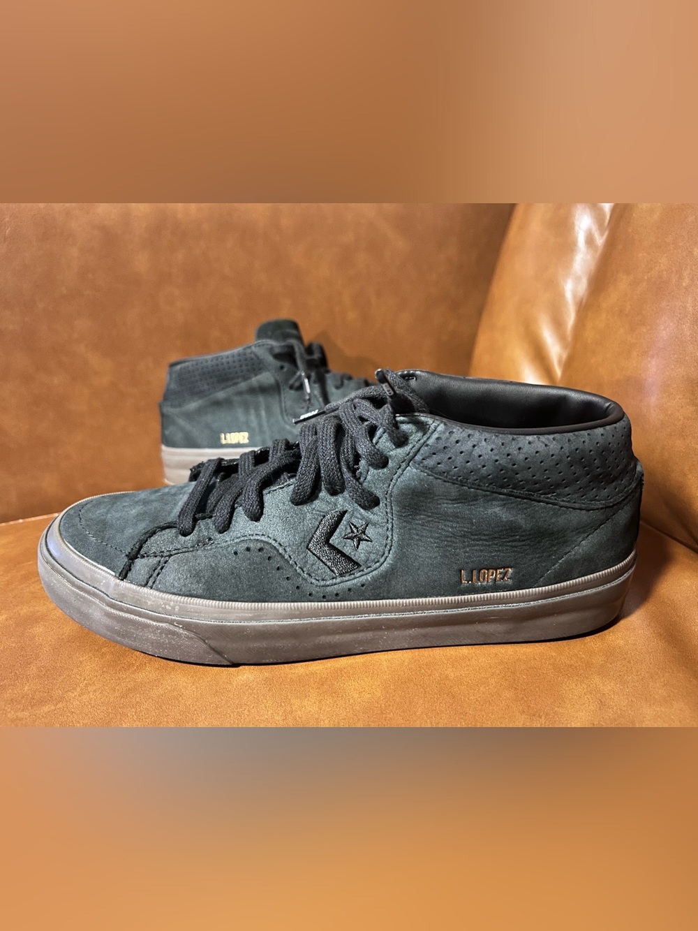 Converse Louie Lopez Pro Mid sneakers men’s 7.5 women’s 9